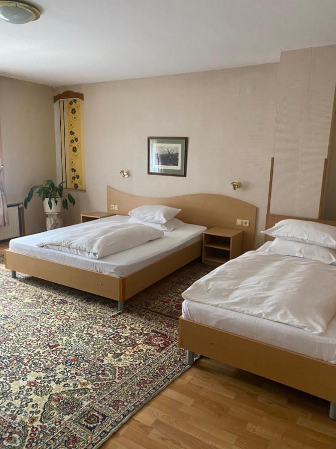 Family Hotel Zdravets Sofia Bagian luar foto